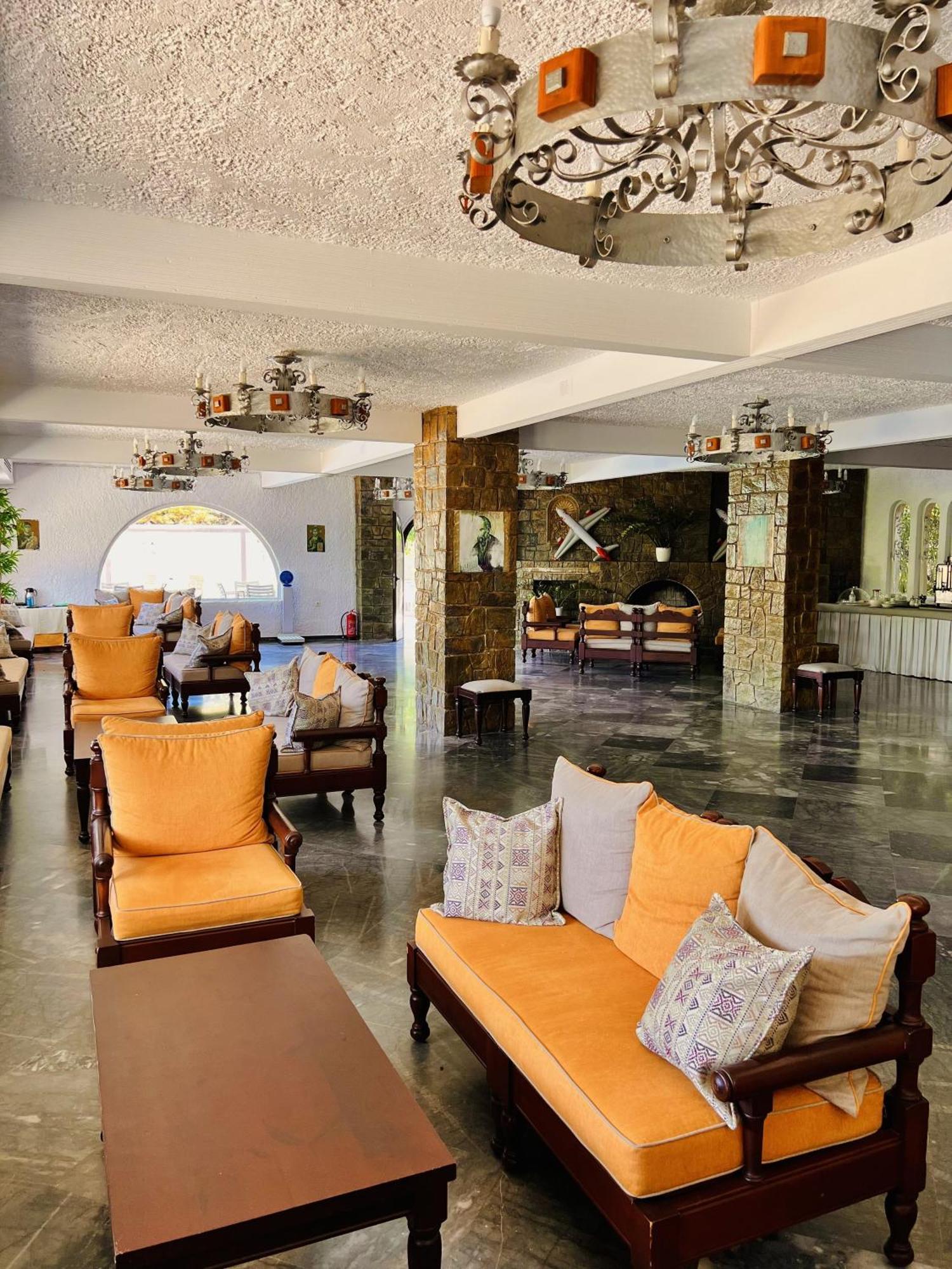 Karteros Hotel Esterno foto