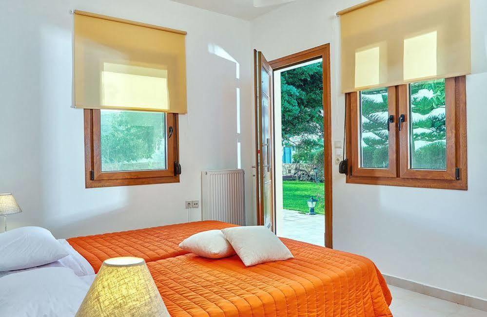 Karteros Hotel Esterno foto
